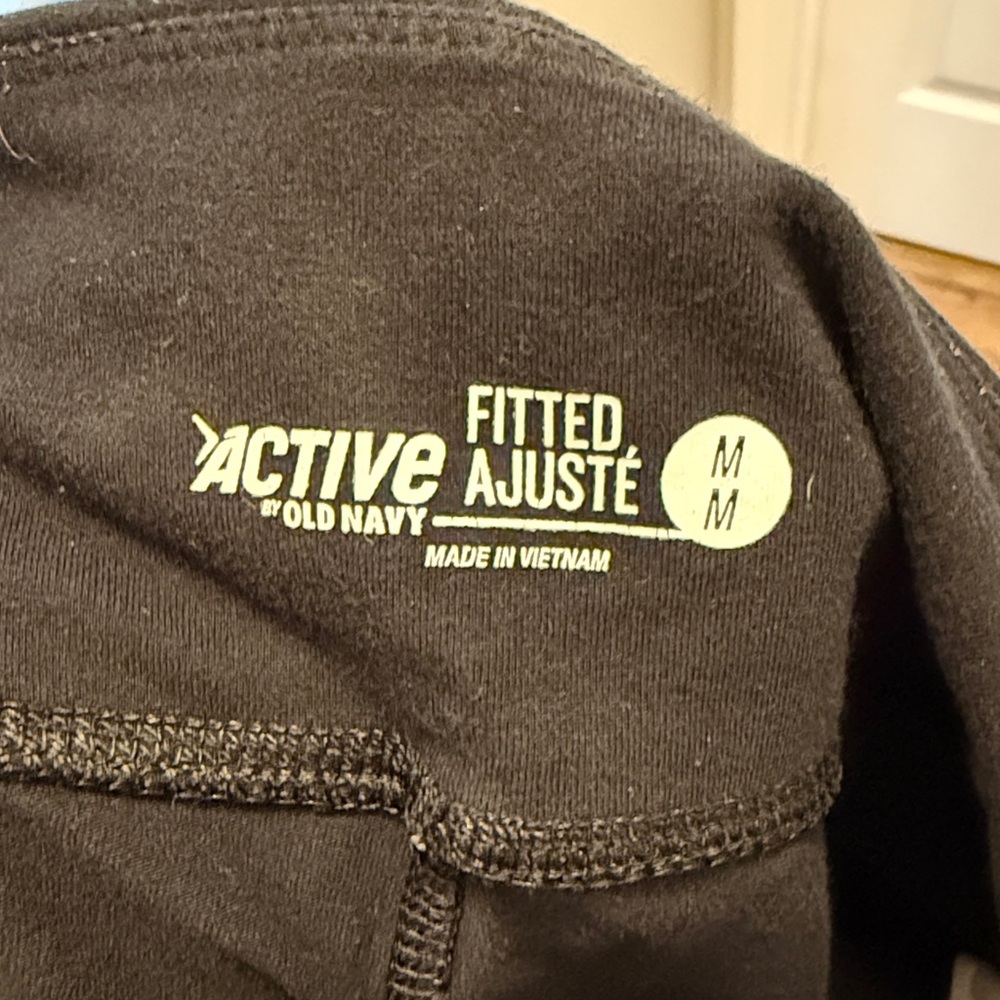 Old Navy Active Fitted Black Shirt